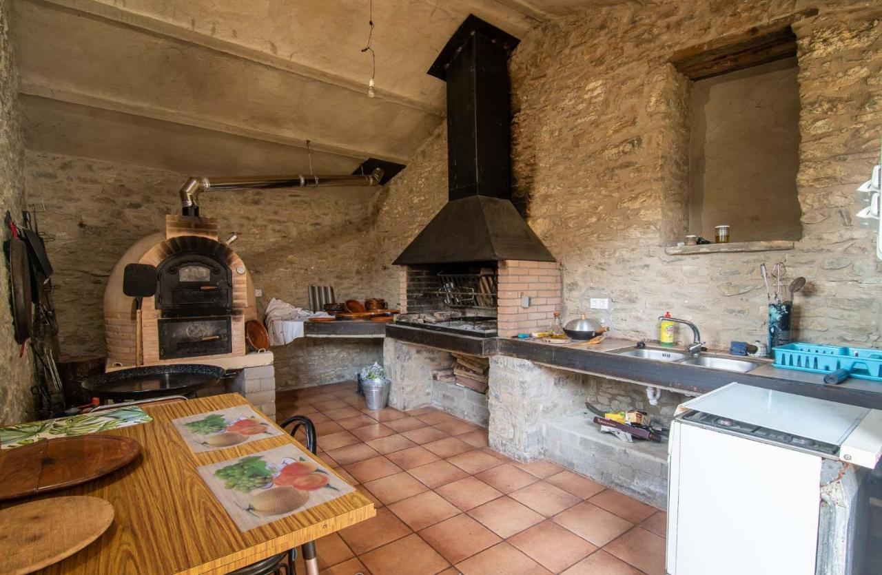 Casa Rural Graeras En Castigaleu Luaran gambar